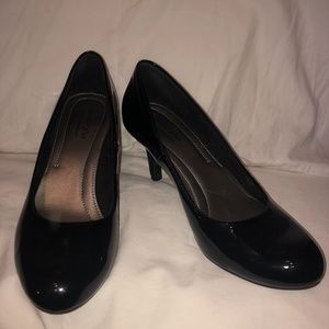 Women's ComfortPlus by Predictions Black Pumps